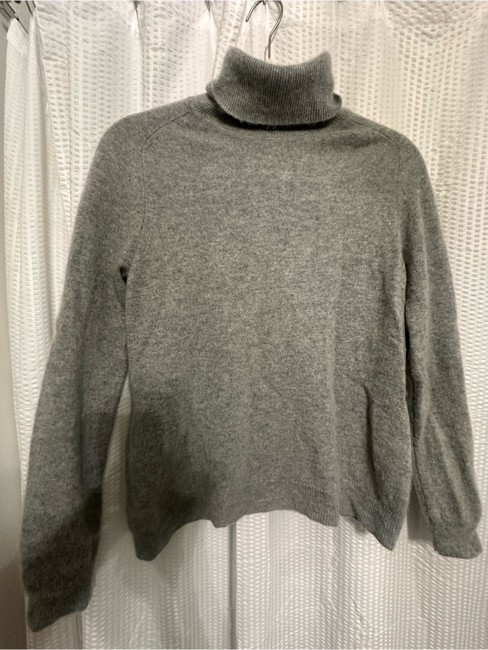 Talbots Gray Cashmere Turtleneck Sweater - Women's Soft Knit - Picture 3 of 4